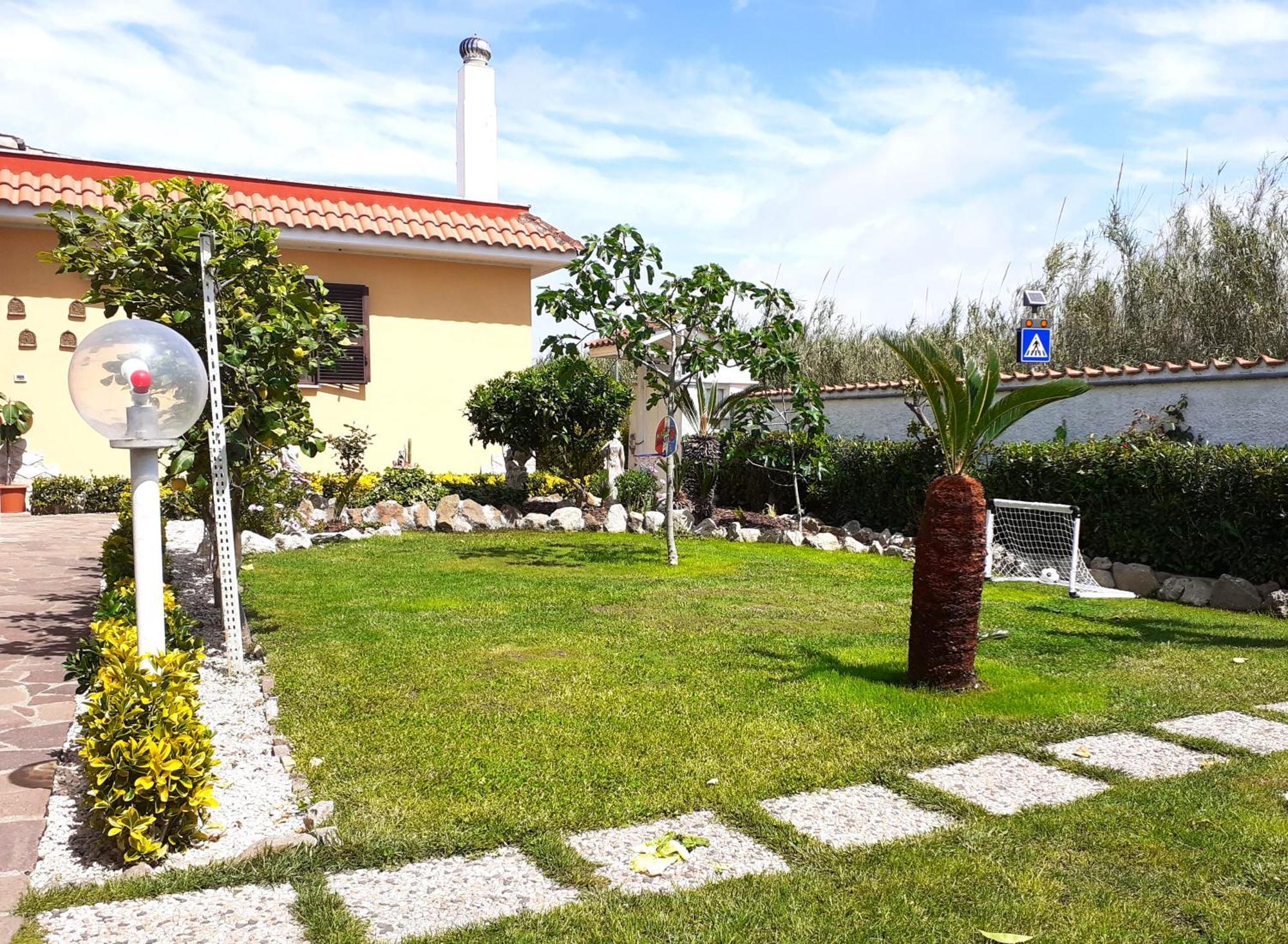 A Casa Dell' Artista Villa Fiumicino Luaran gambar